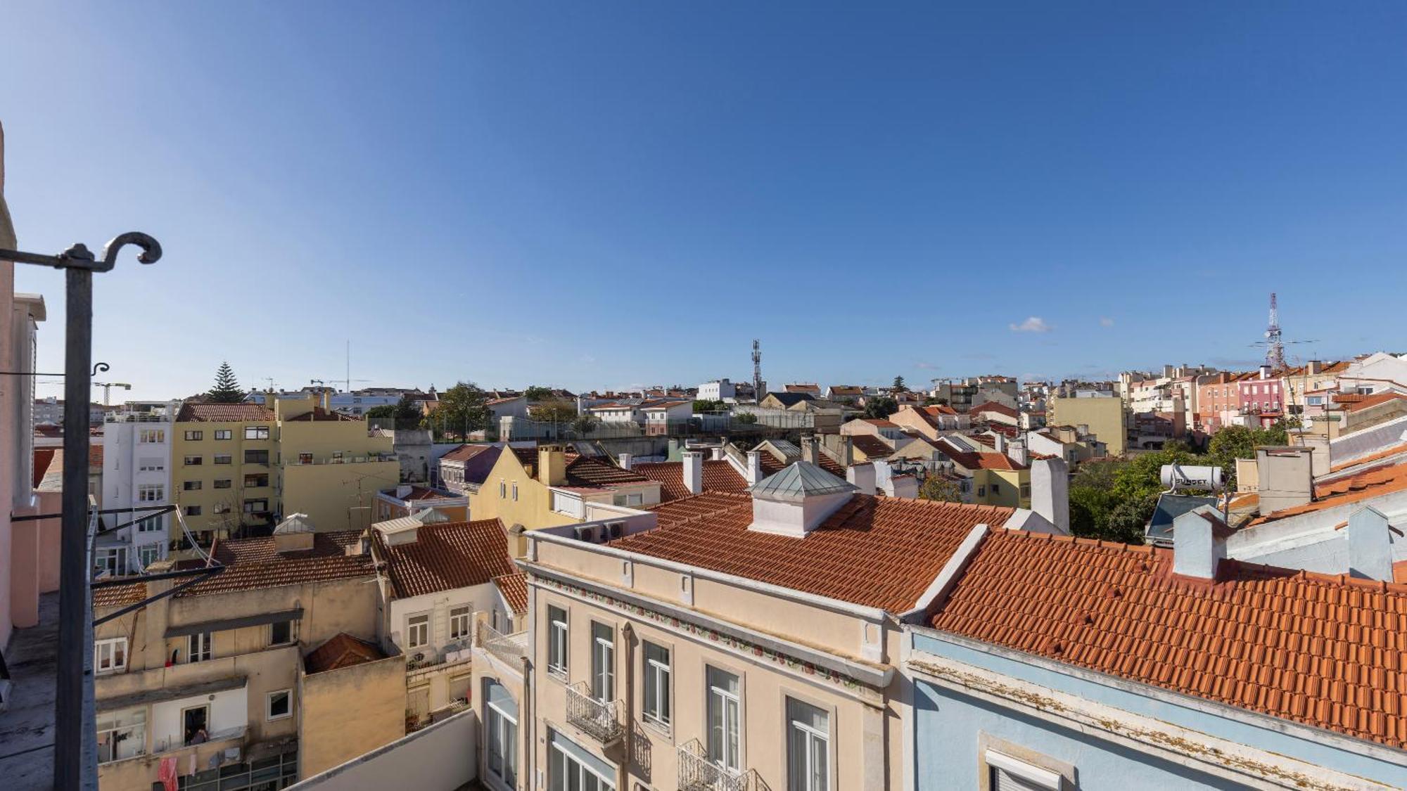 Classic Topfloor Apartment By Lovelystay Lisboa Ngoại thất bức ảnh