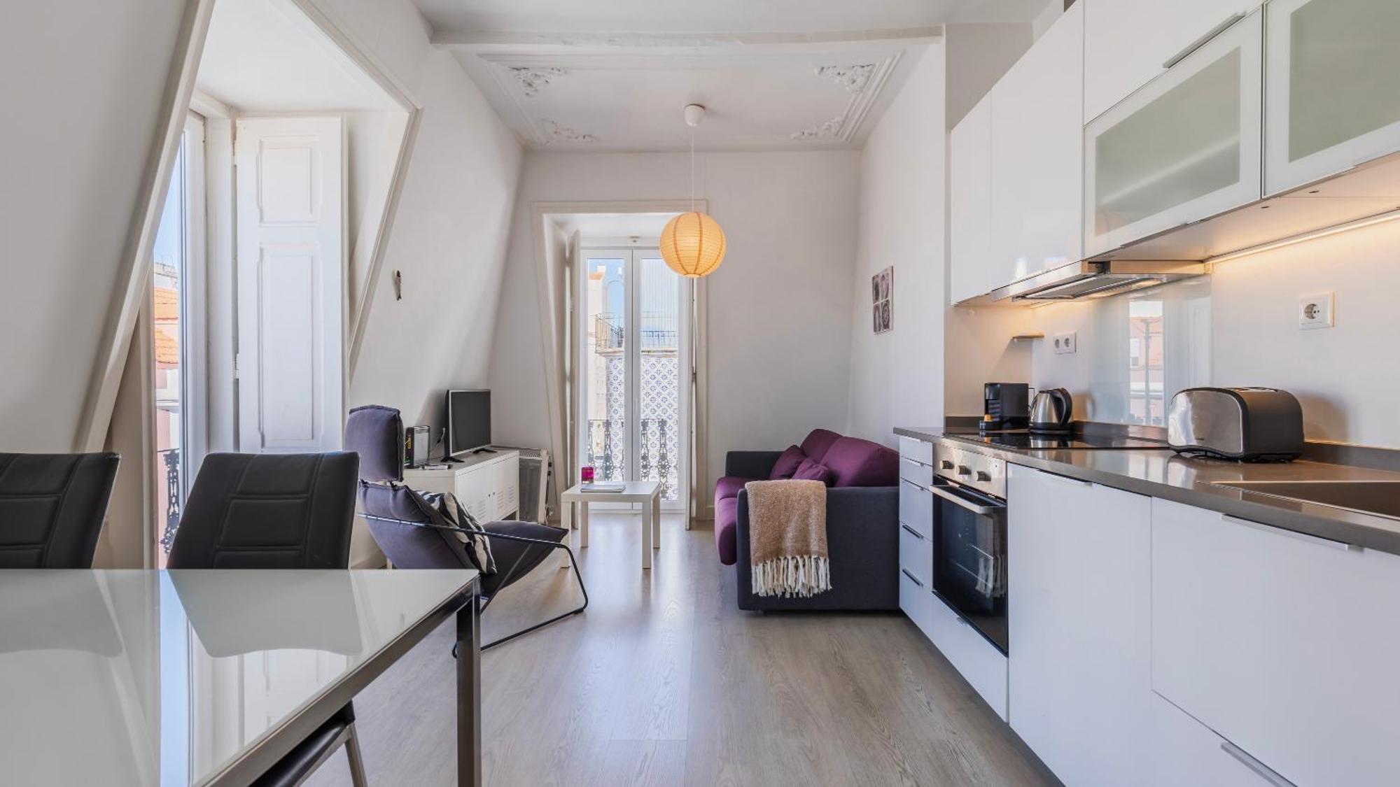 Classic Topfloor Apartment By Lovelystay Lisboa Ngoại thất bức ảnh