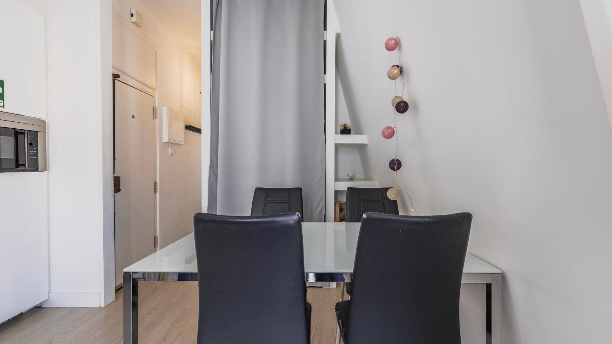 Classic Topfloor Apartment By Lovelystay Lisboa Ngoại thất bức ảnh