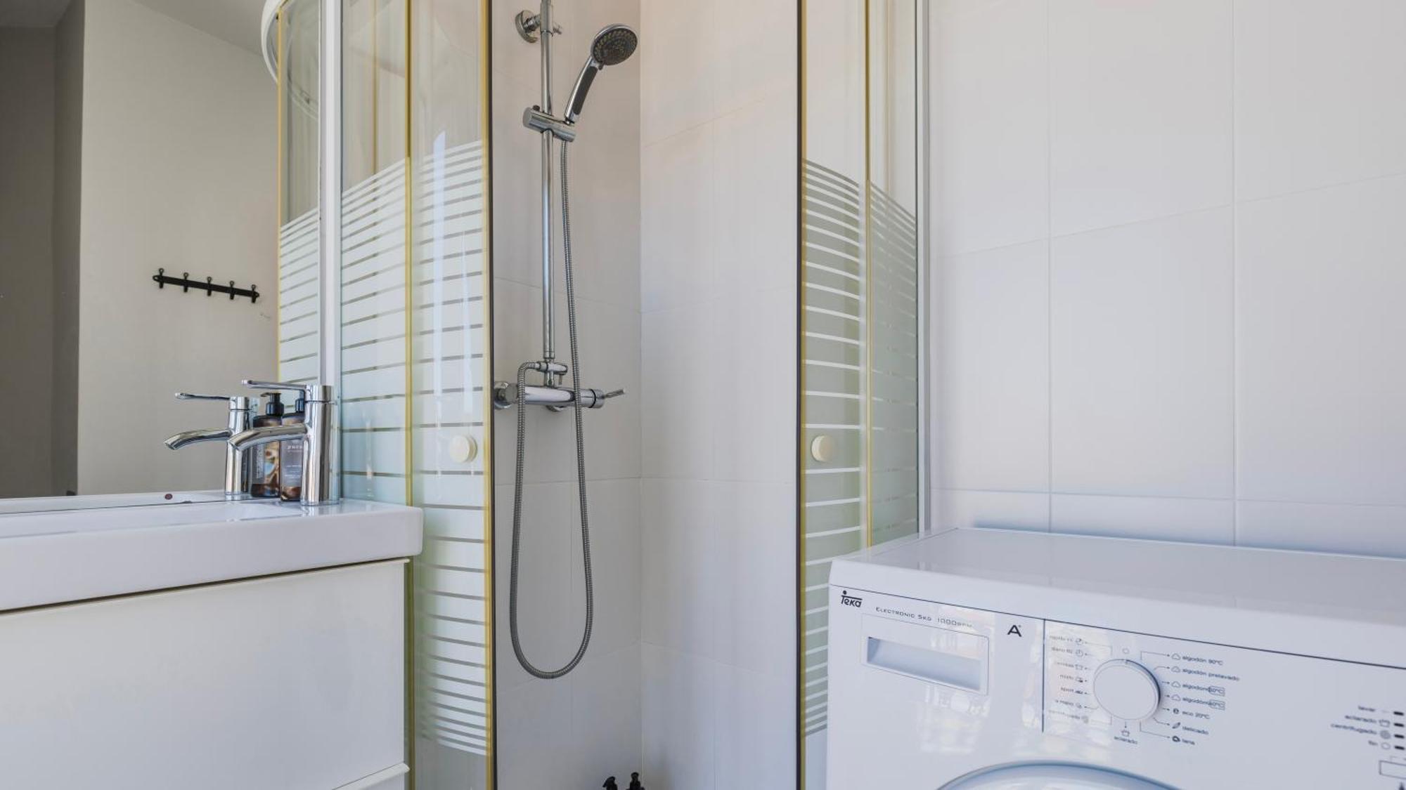 Classic Topfloor Apartment By Lovelystay Lisboa Ngoại thất bức ảnh